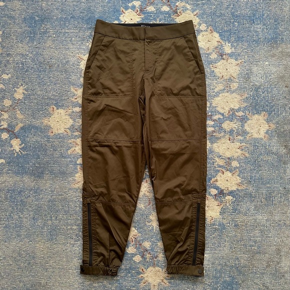 Athleta Radiant Jogger in Green 6 - Picture 3 of 5